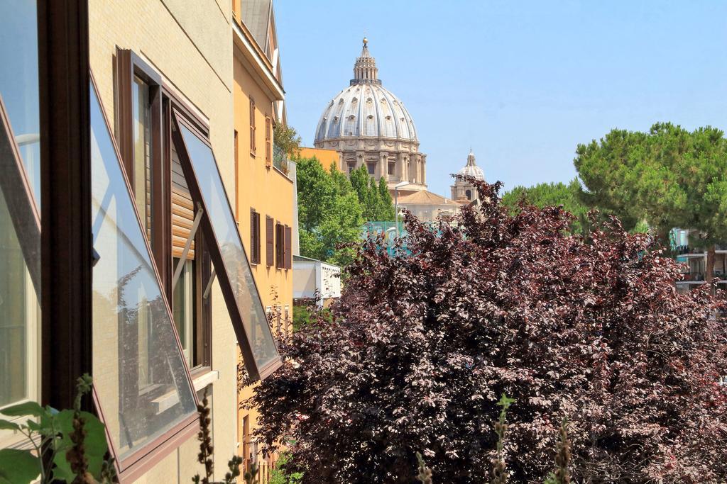 San Pietro Stazione Guesthouse Рим Екстериор снимка