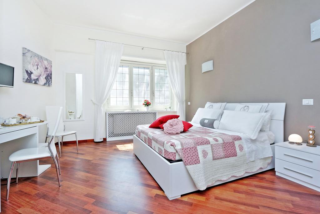 San Pietro Stazione Guesthouse Рим Стая снимка