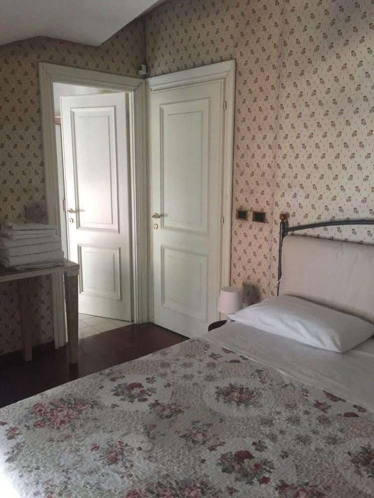 San Pietro Stazione Guesthouse Рим Екстериор снимка