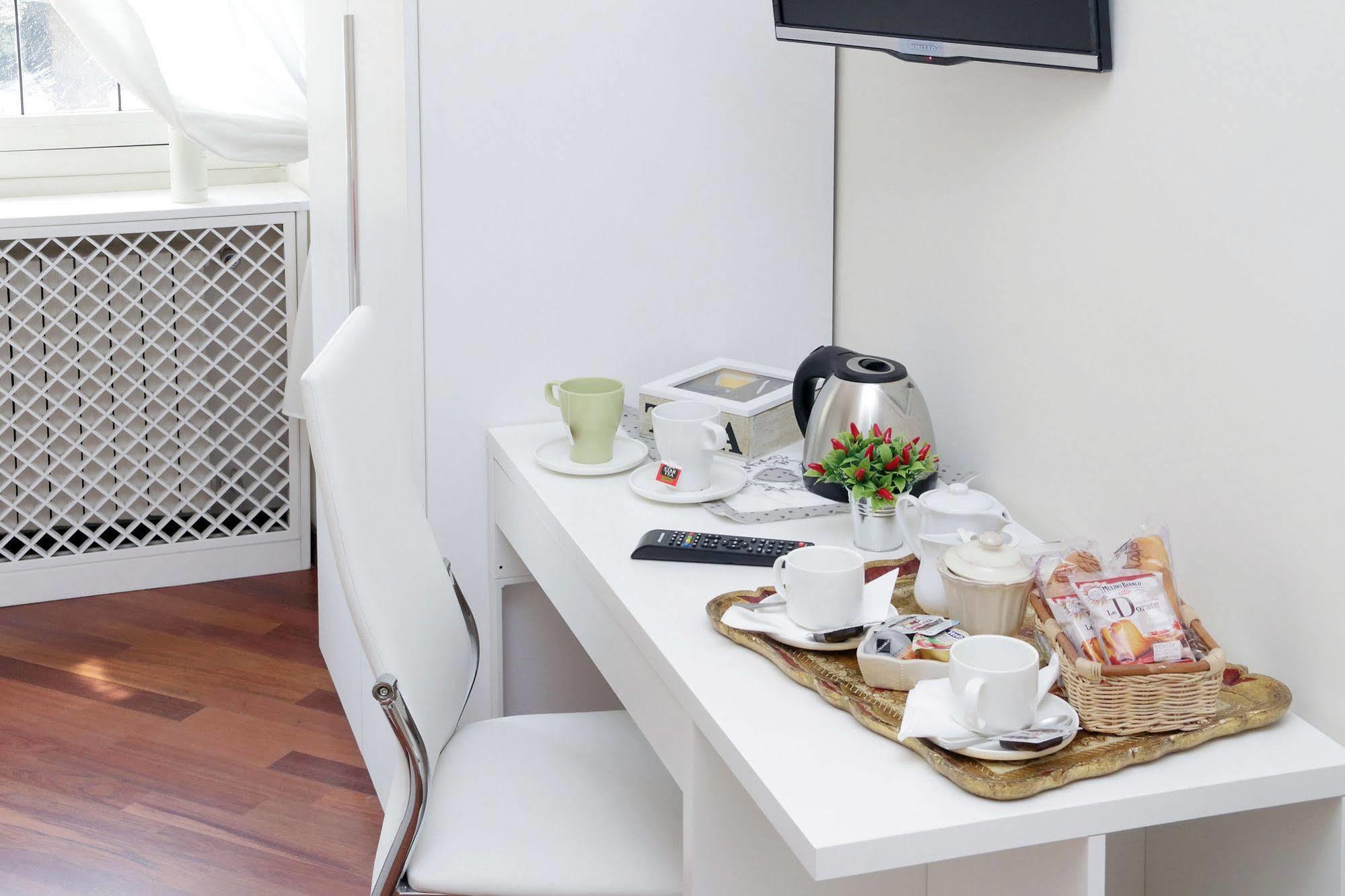 San Pietro Stazione Guesthouse Рим Екстериор снимка