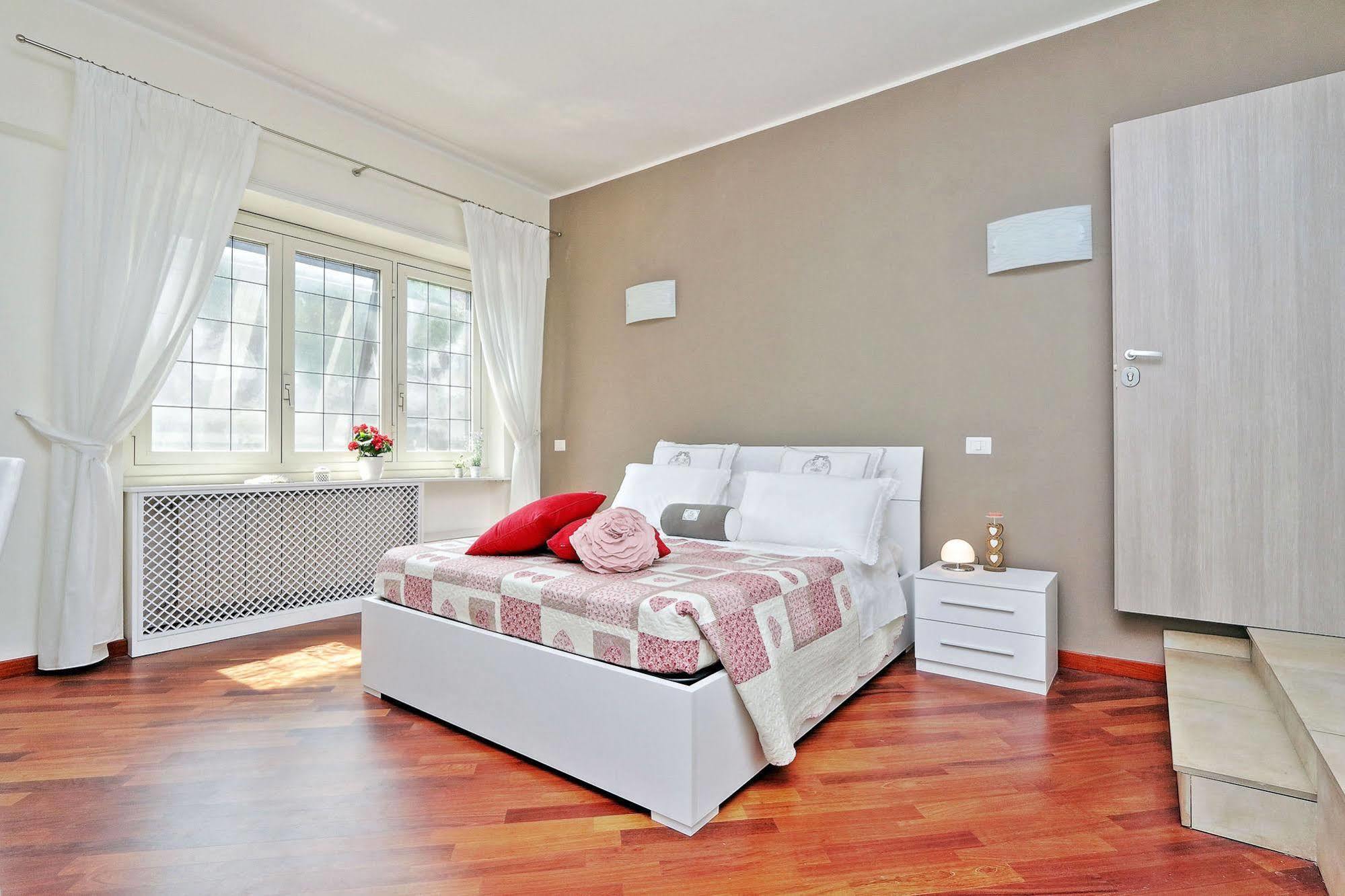 San Pietro Stazione Guesthouse Рим Екстериор снимка