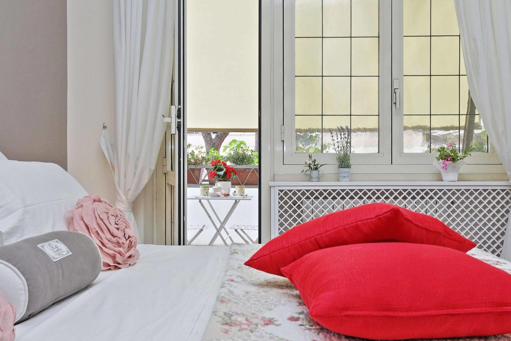 San Pietro Stazione Guesthouse Рим Екстериор снимка