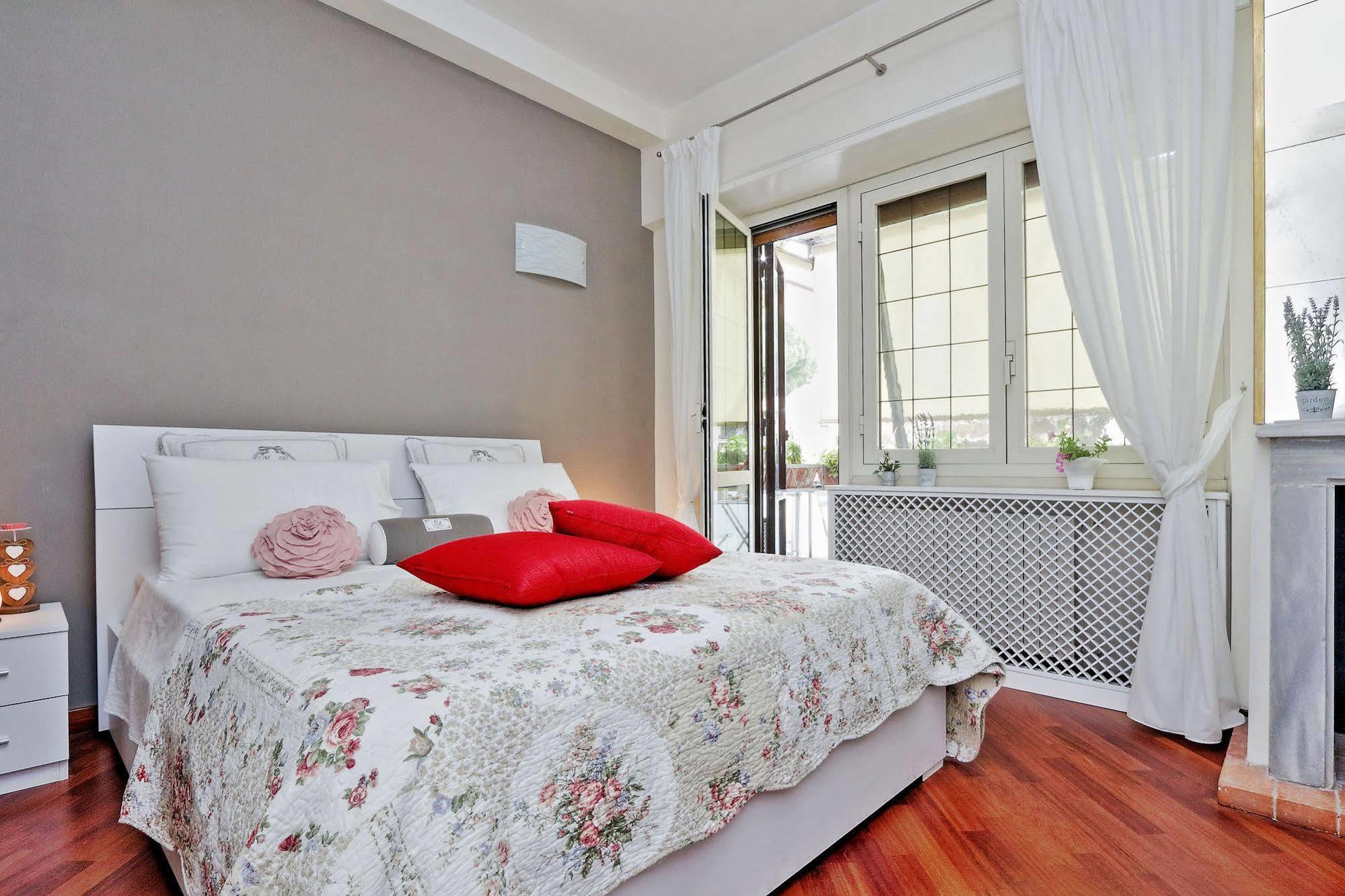 San Pietro Stazione Guesthouse Рим Екстериор снимка