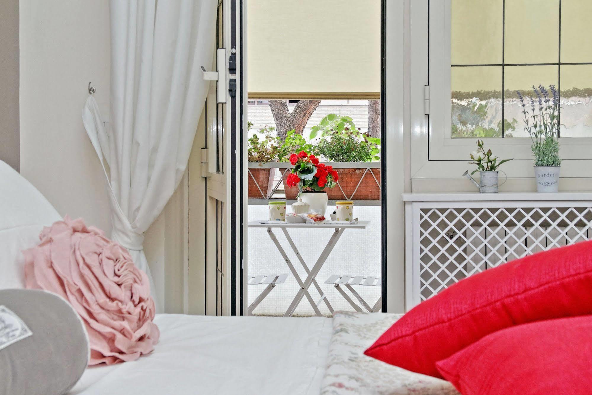 San Pietro Stazione Guesthouse Рим Екстериор снимка