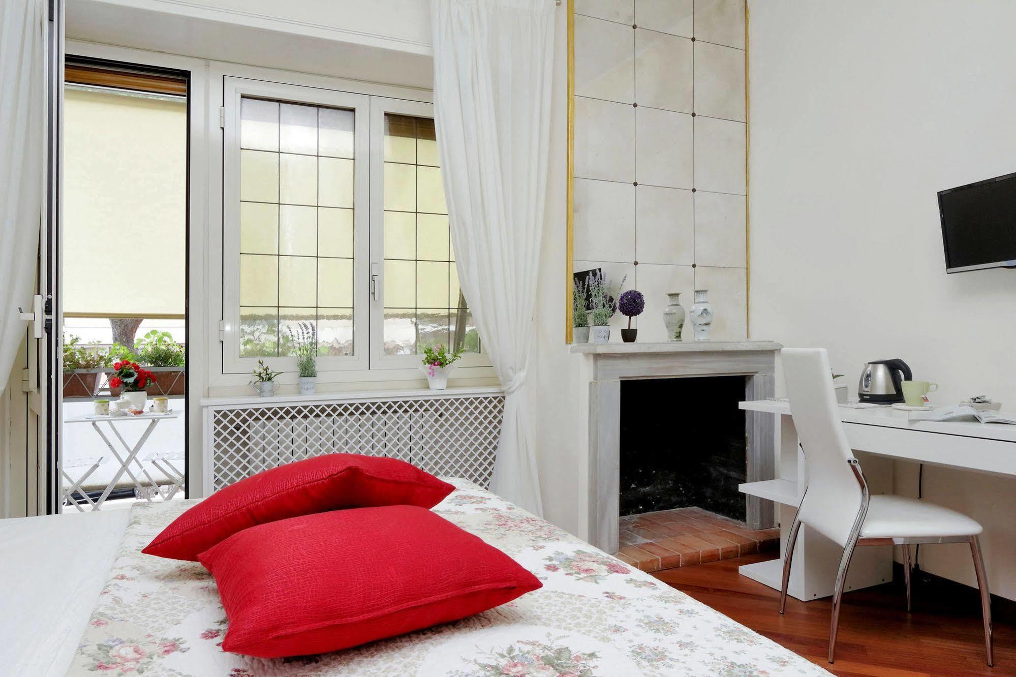 San Pietro Stazione Guesthouse Рим Екстериор снимка